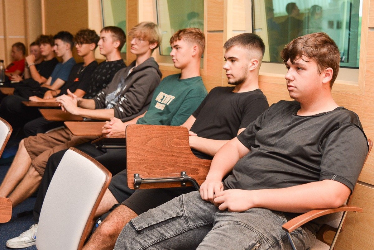 Spotkanie w sali konferencyjnej BOK-MCC