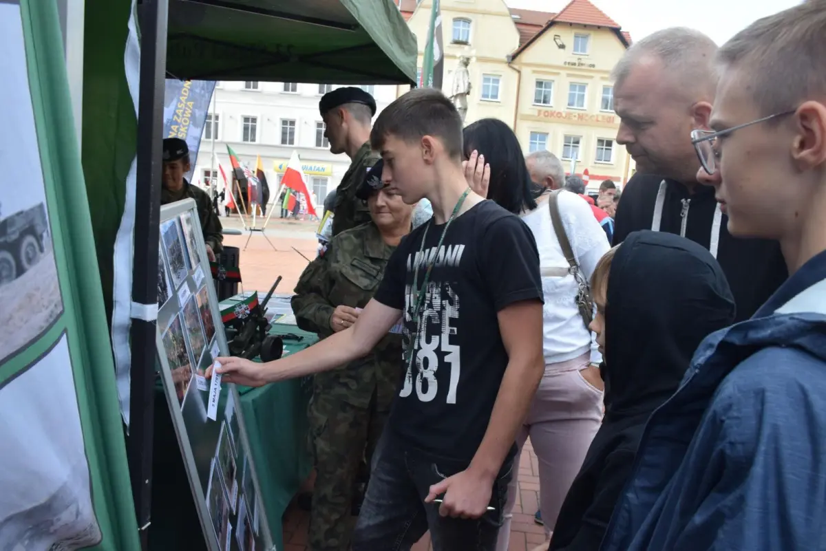 Oath-Taking Ceremony for 75 Soldiers in the Market Square in Nowogrodziec