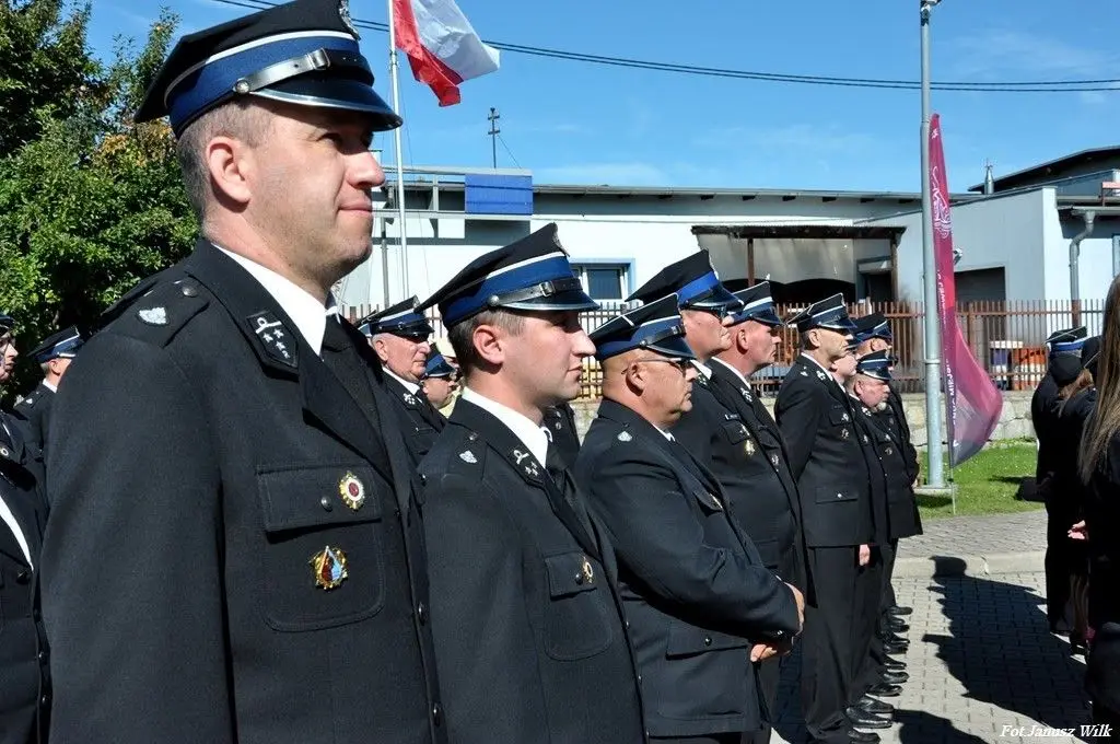 Strażacy z naszego powiatu z promesami na zakup sprzętu