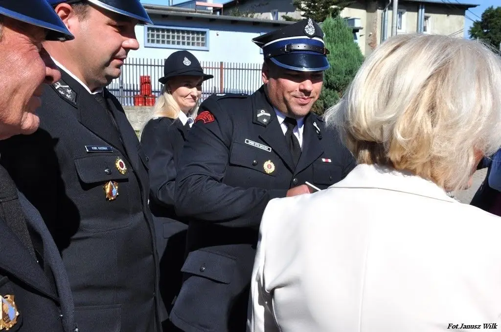 Strażacy z naszego powiatu z promesami na zakup sprzętu