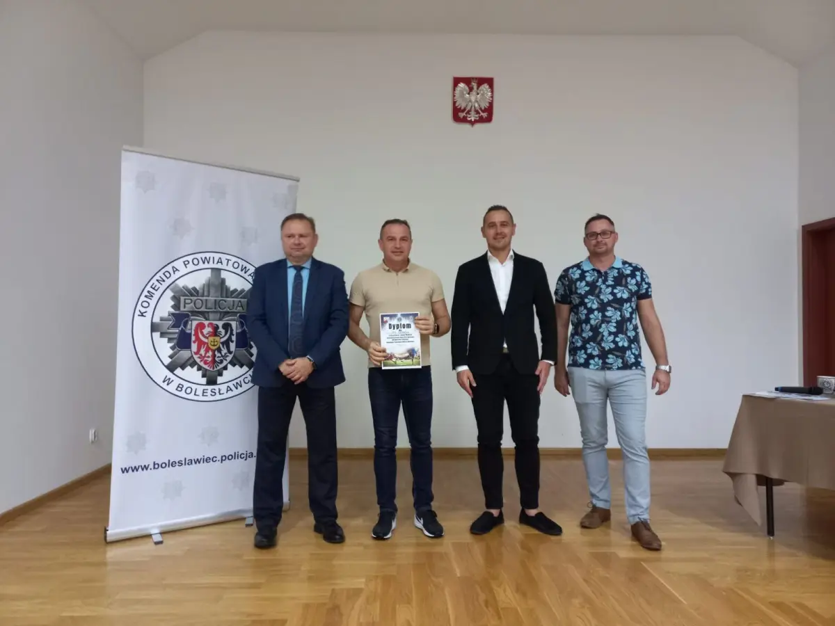 Mundurowi, w tym żołnierze US Army, rywalizowali w turnieju piłki nożnej