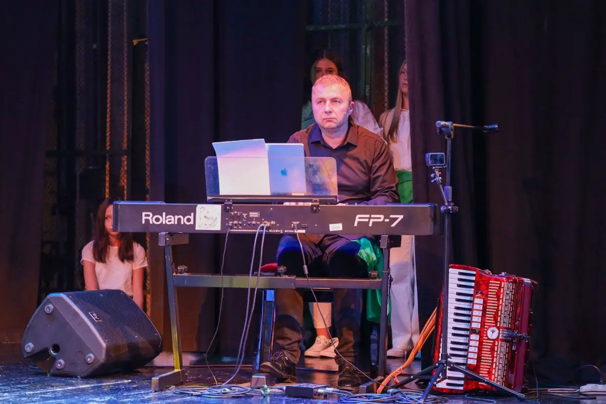 Koncert pracowni wokalnej Młodzieżowego Domu Kultury w Bolesławcu i pracowni MDK w Świdnicy