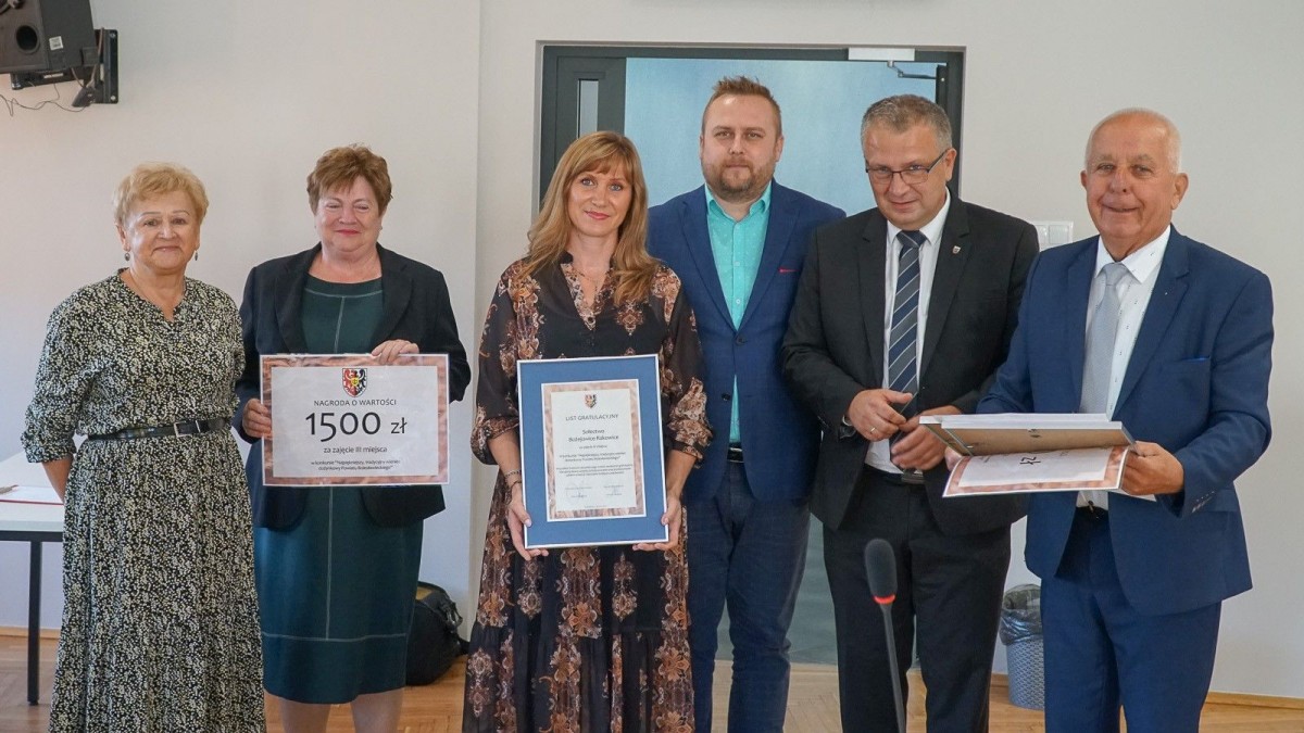 Uroczystość przed sesją Rady Powiatu Bolesławieckiego