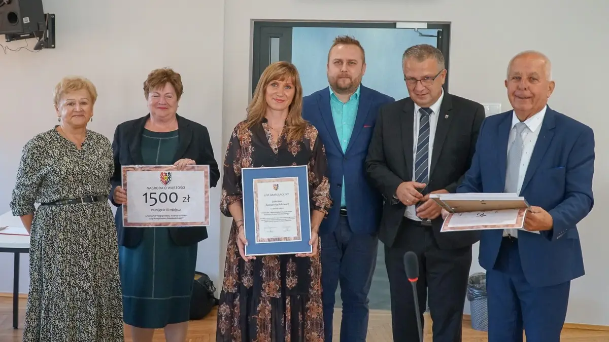 Uroczystość przed sesją Rady Powiatu Bolesławieckiego