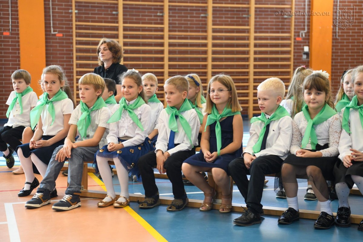 Uroczyste ślubowanie uczniów „Jedynki” w Bolesławcu