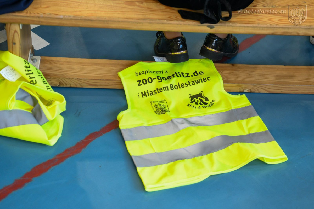 Uroczyste ślubowanie uczniów „Jedynki” w Bolesławcu