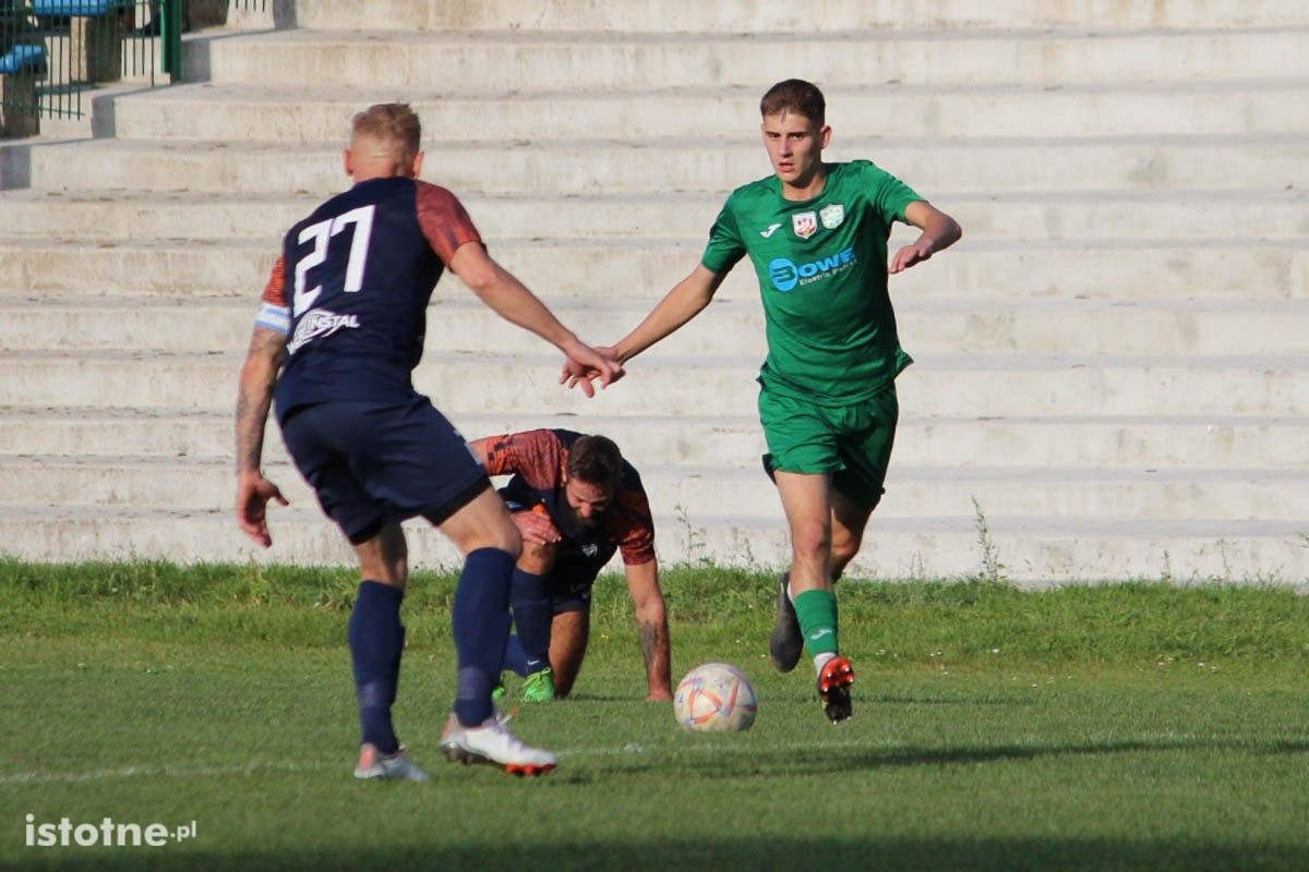 Galeria z meczu BKS - KS Łomnica