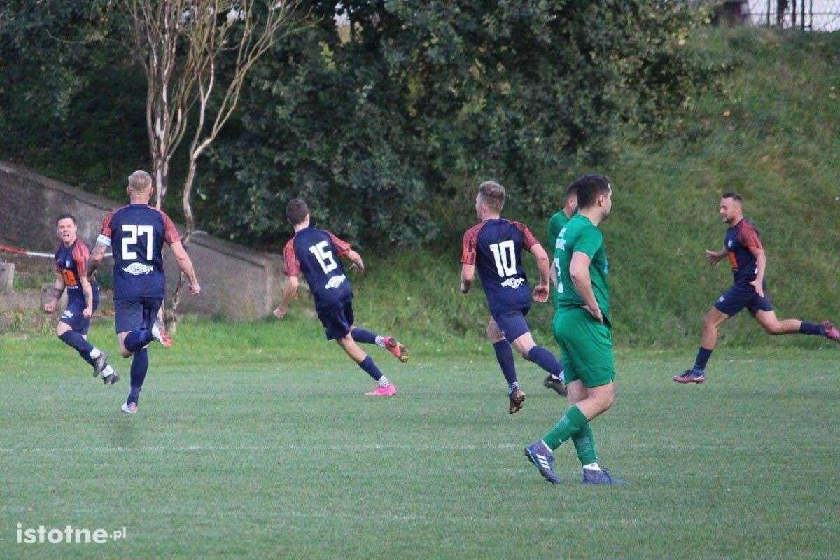 Galeria z meczu BKS - KS Łomnica