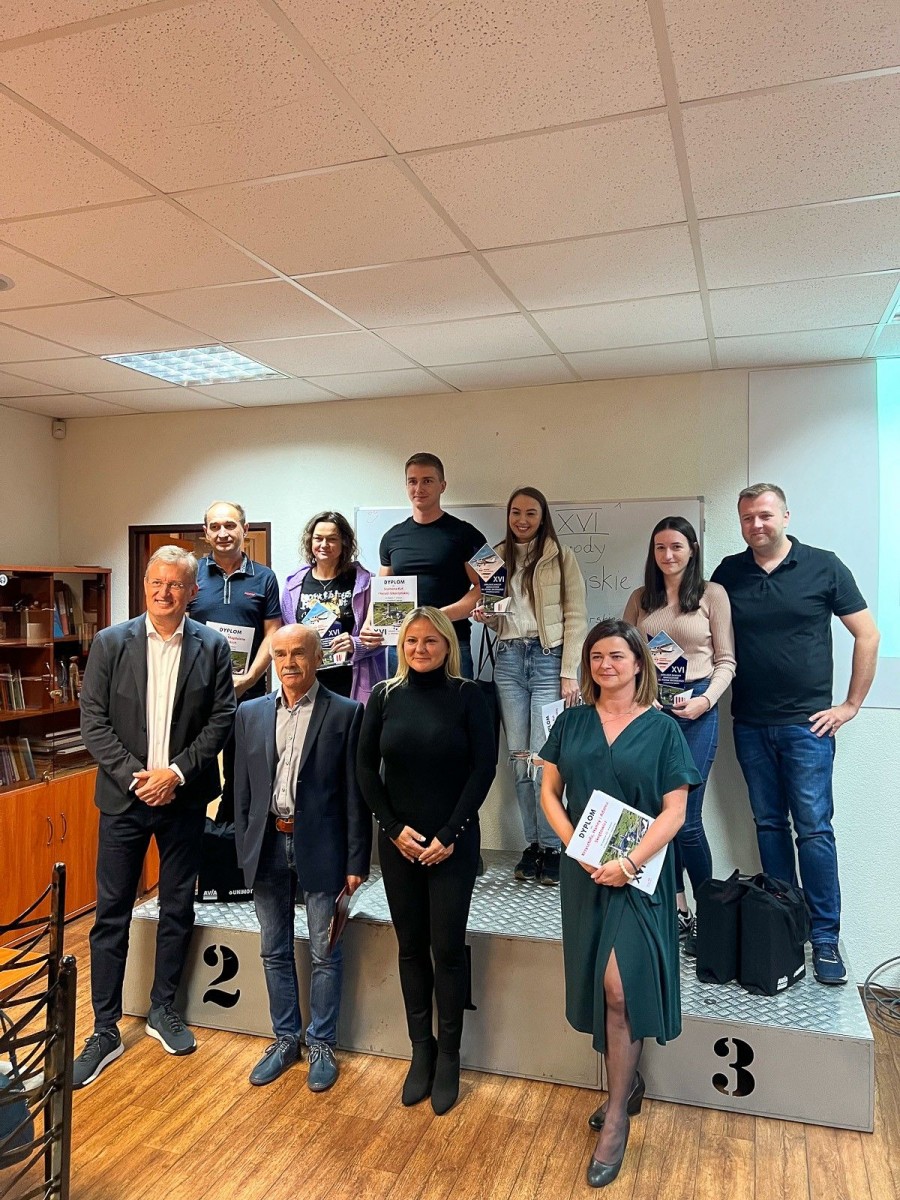 Złoto dla młodego pilota Szymona Kuta i jego nawigatorki Natalii Sikorzyńskiej