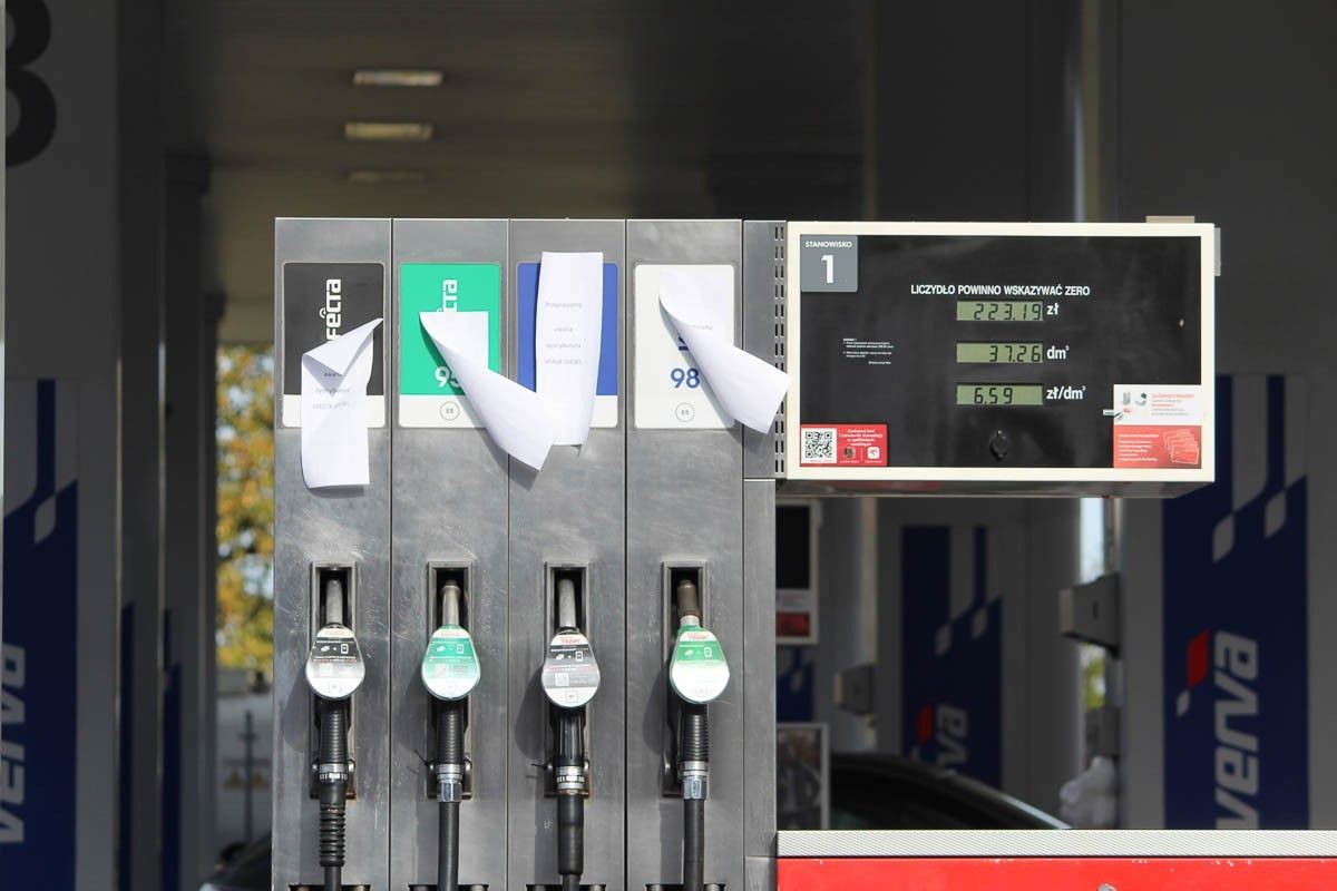 Coraz częstsze problemy z kupnem paliwa w Bolesławcu i plaga awarii dystrybutorów