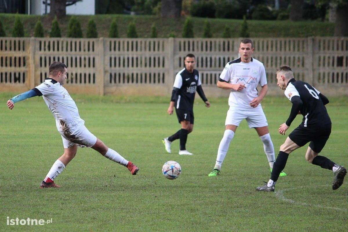 Galeria zdjęć z meczu BKS II - Kolonia Bolesławiec