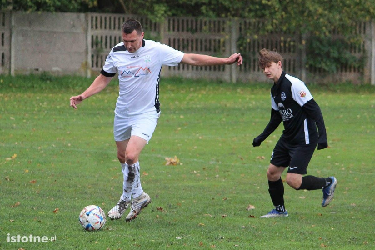 Galeria zdjęć z meczu BKS II - Kolonia Bolesławiec