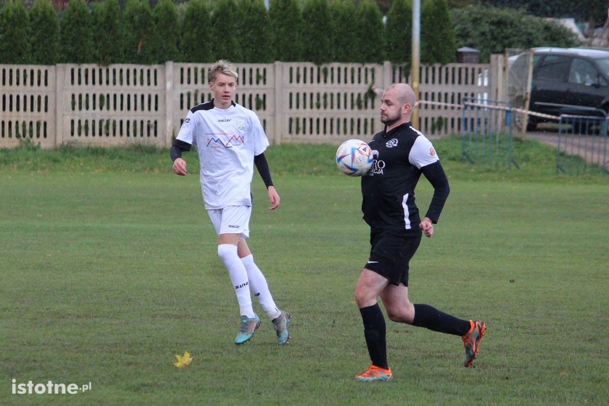 Galeria zdjęć z meczu BKS II - Kolonia Bolesławiec