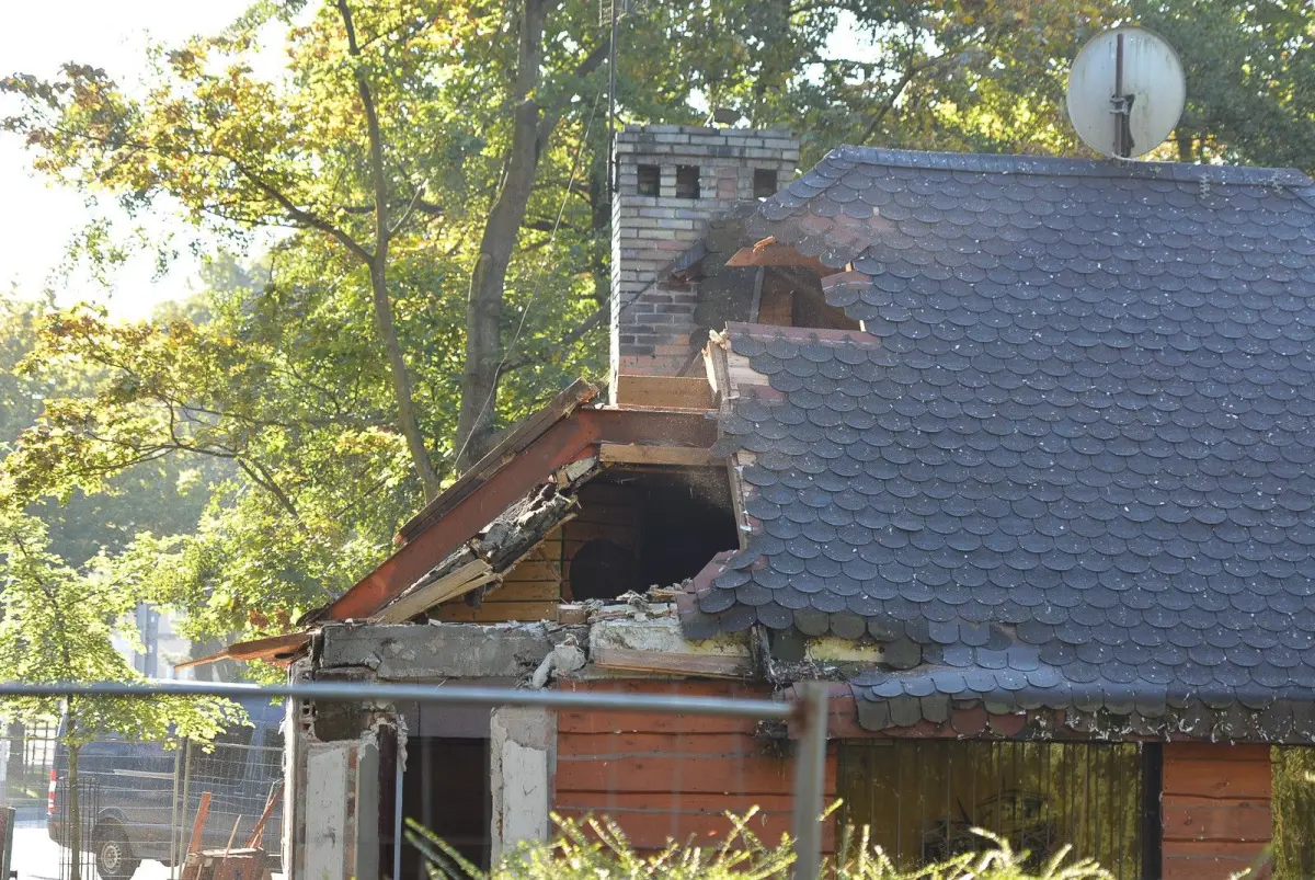 Rozbierają kultową Łajbę