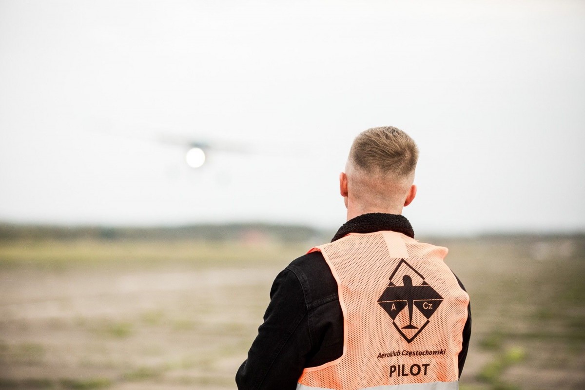 Kolejny sukces Szymona Kuta, pilota z Bolesławca