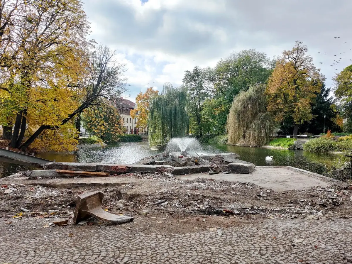 Rozebrana Łajba
