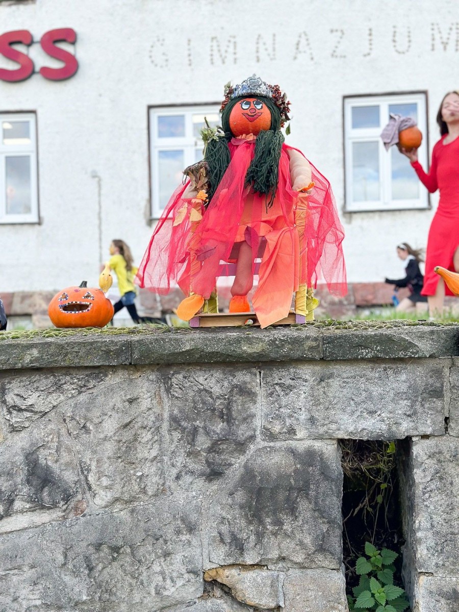 Halloweenowa wystawa w Oxpressie