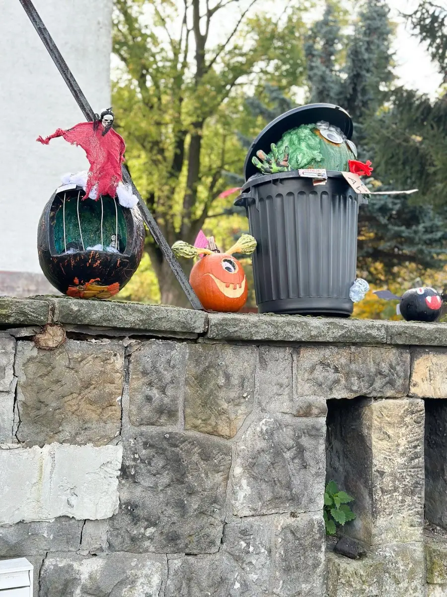 Halloweenowa wystawa w Oxpressie