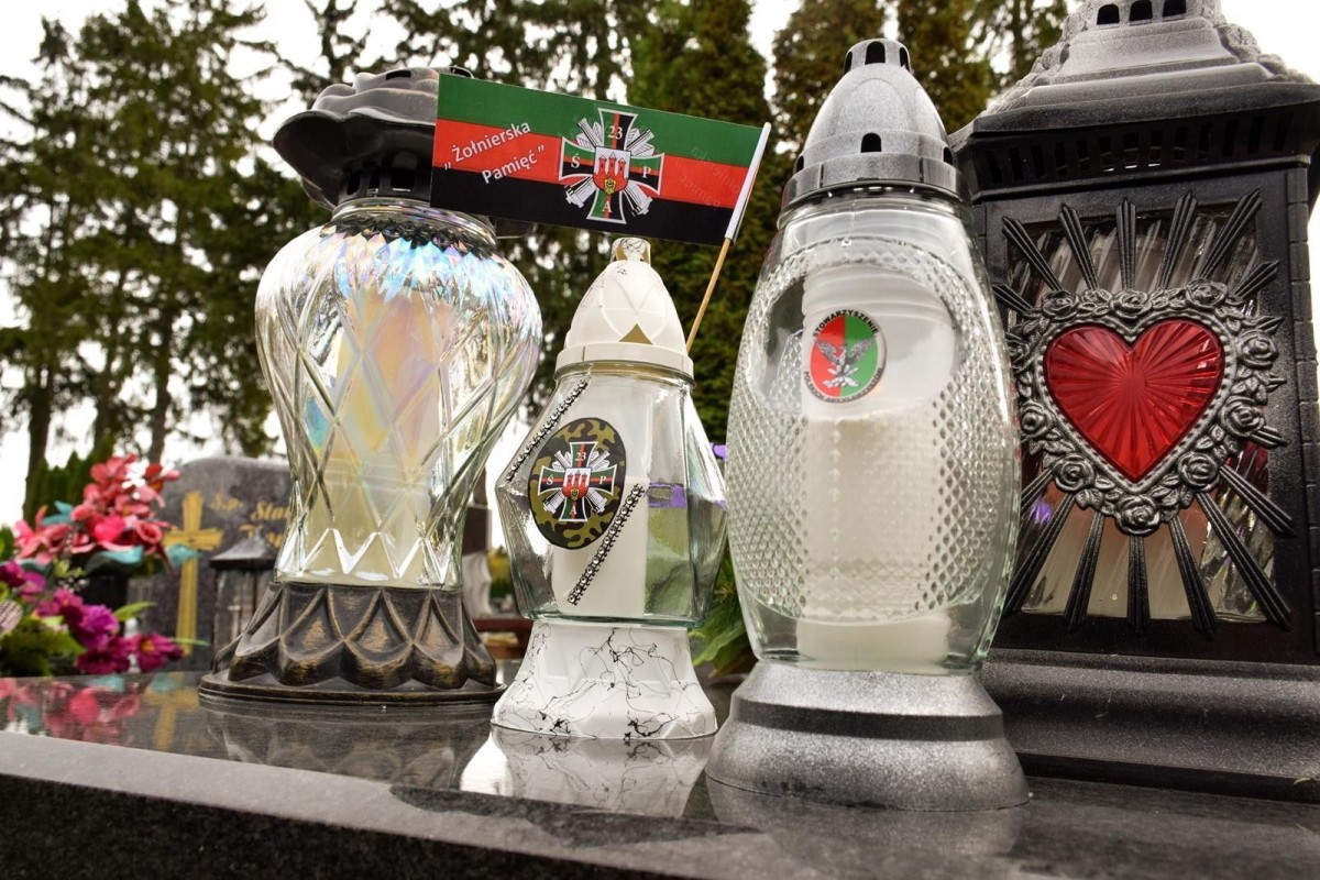 Bolesławieccy artylerzyści pamiętali o zmarłych kolegach i żołnierzach poległych na wojnie