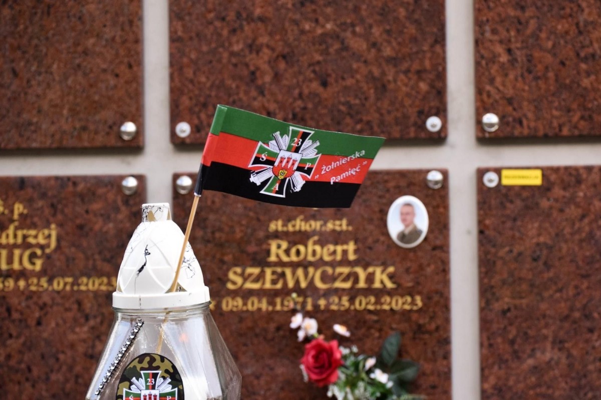 Bolesławieccy artylerzyści pamiętali o zmarłych kolegach i żołnierzach poległych na wojnie