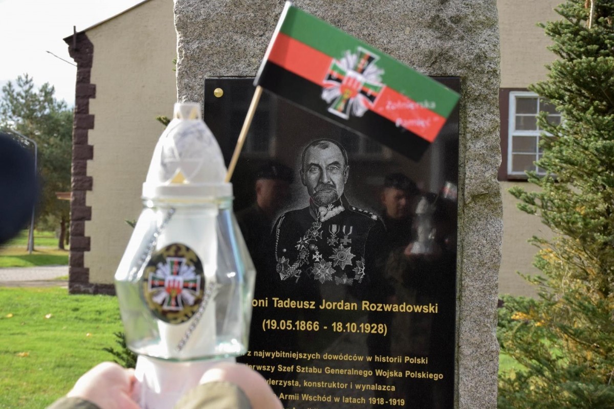 Bolesławieccy artylerzyści pamiętali o zmarłych kolegach i żołnierzach poległych na wojnie