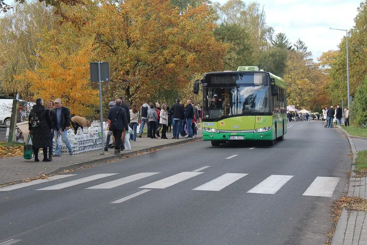 Wszystkich Świętych na cmentarzu w Bolesławcu – fotorelacja