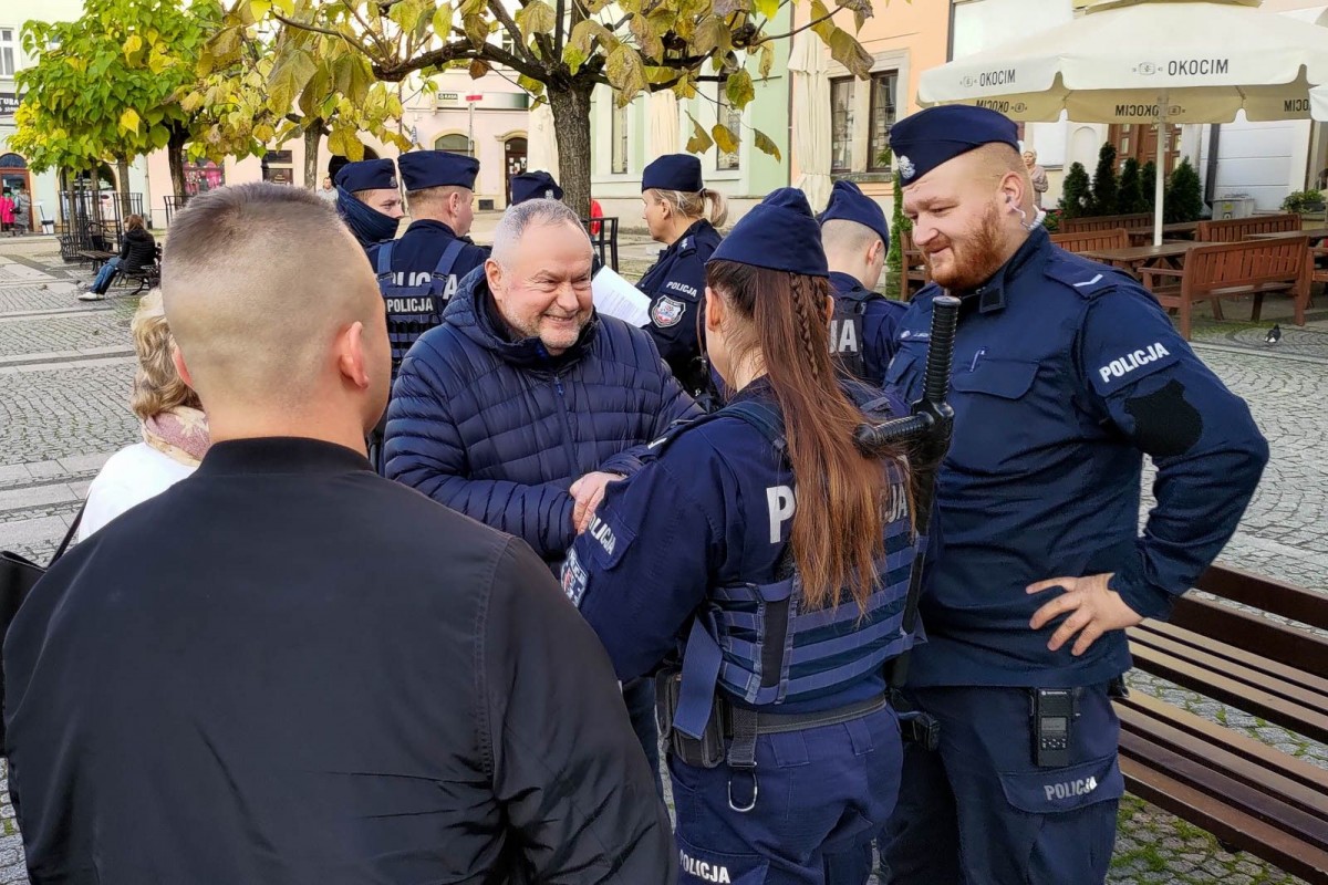 Uczestnicy zgromadzenia różańcowego