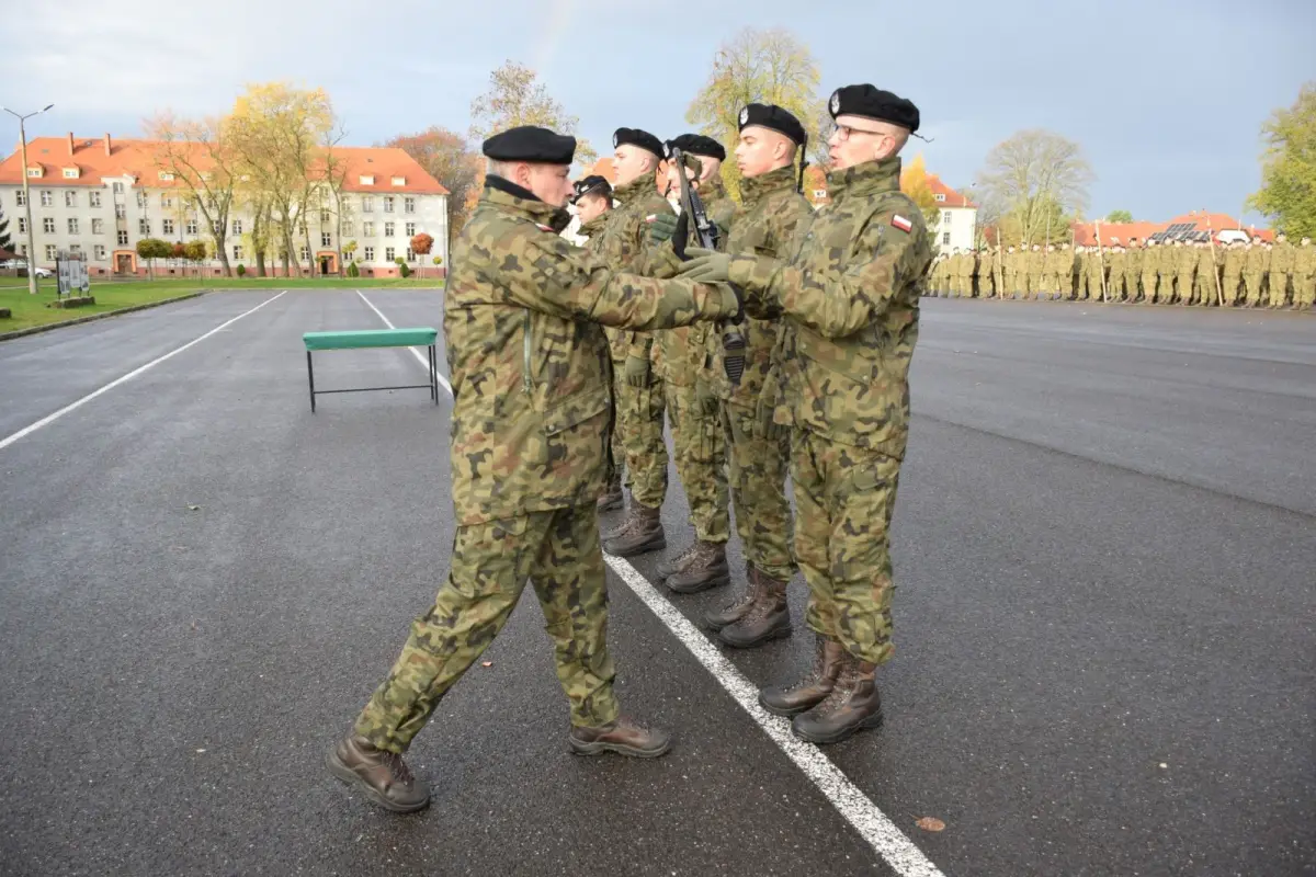 Elewi w 23 Śląskim Pułku Artylerii w Bolesławcu