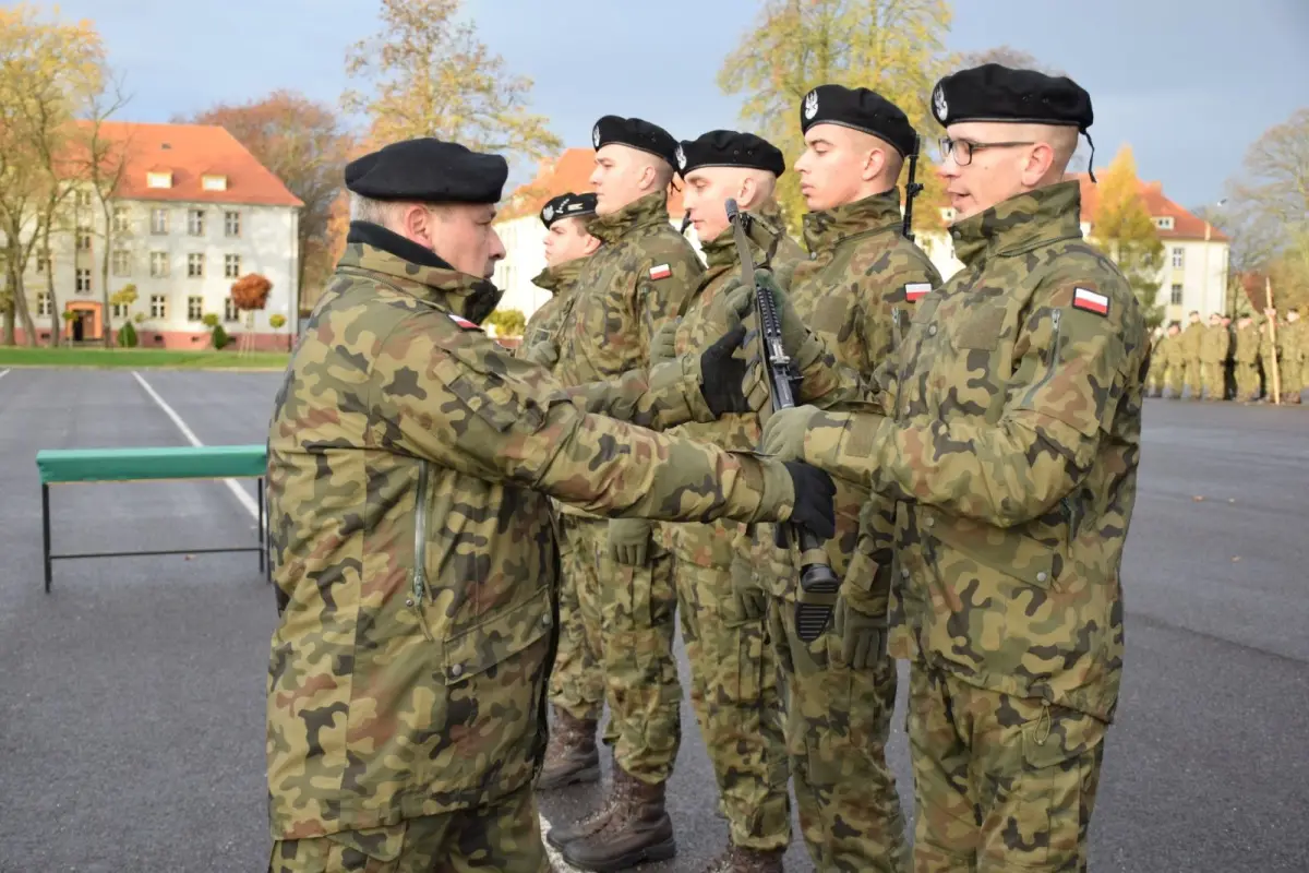 Elewi w 23 Śląskim Pułku Artylerii w Bolesławcu