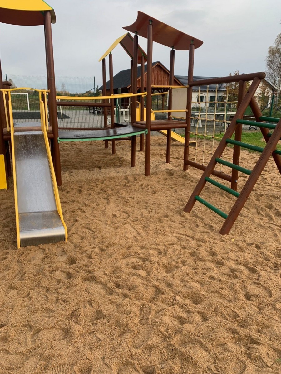Plac zabaw w Nowej Wsi odnowiony