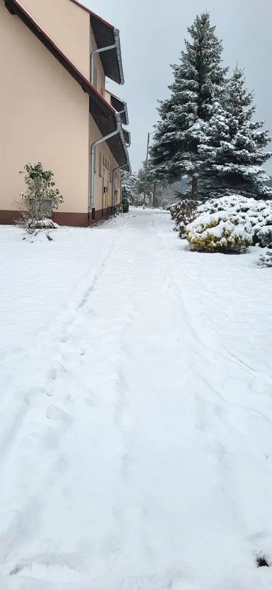 Śnieg na osiedlu