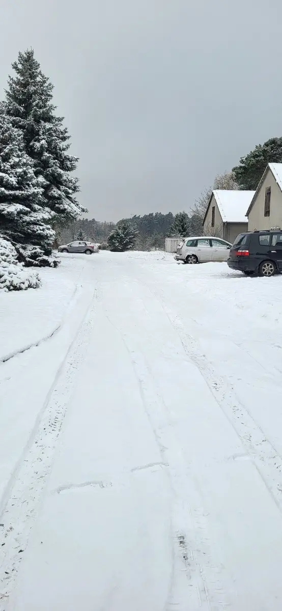 Śnieg na osiedlu