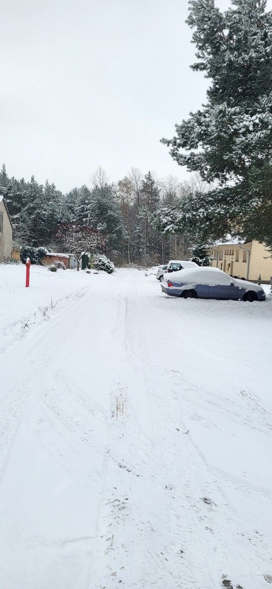 Śnieg na osiedlu