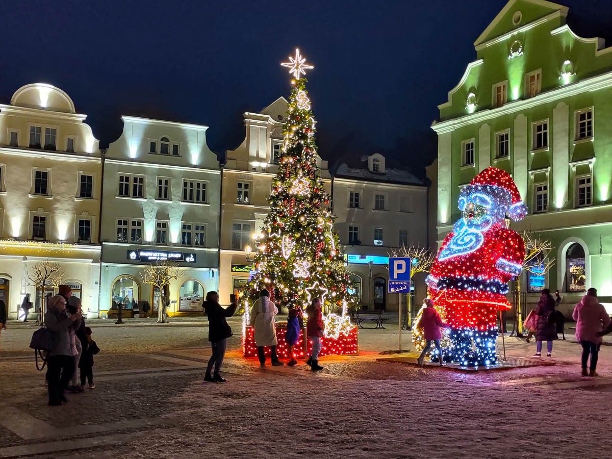 Świąteczne dekoracje w Bolesławcu