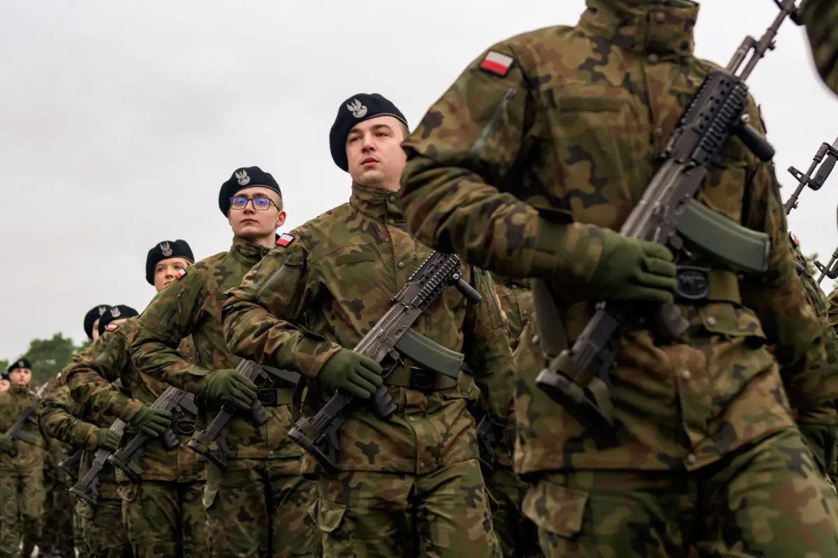 Uroczystość w 10 Brygadzie Kawalerii Pancernej w Świętoszowie
