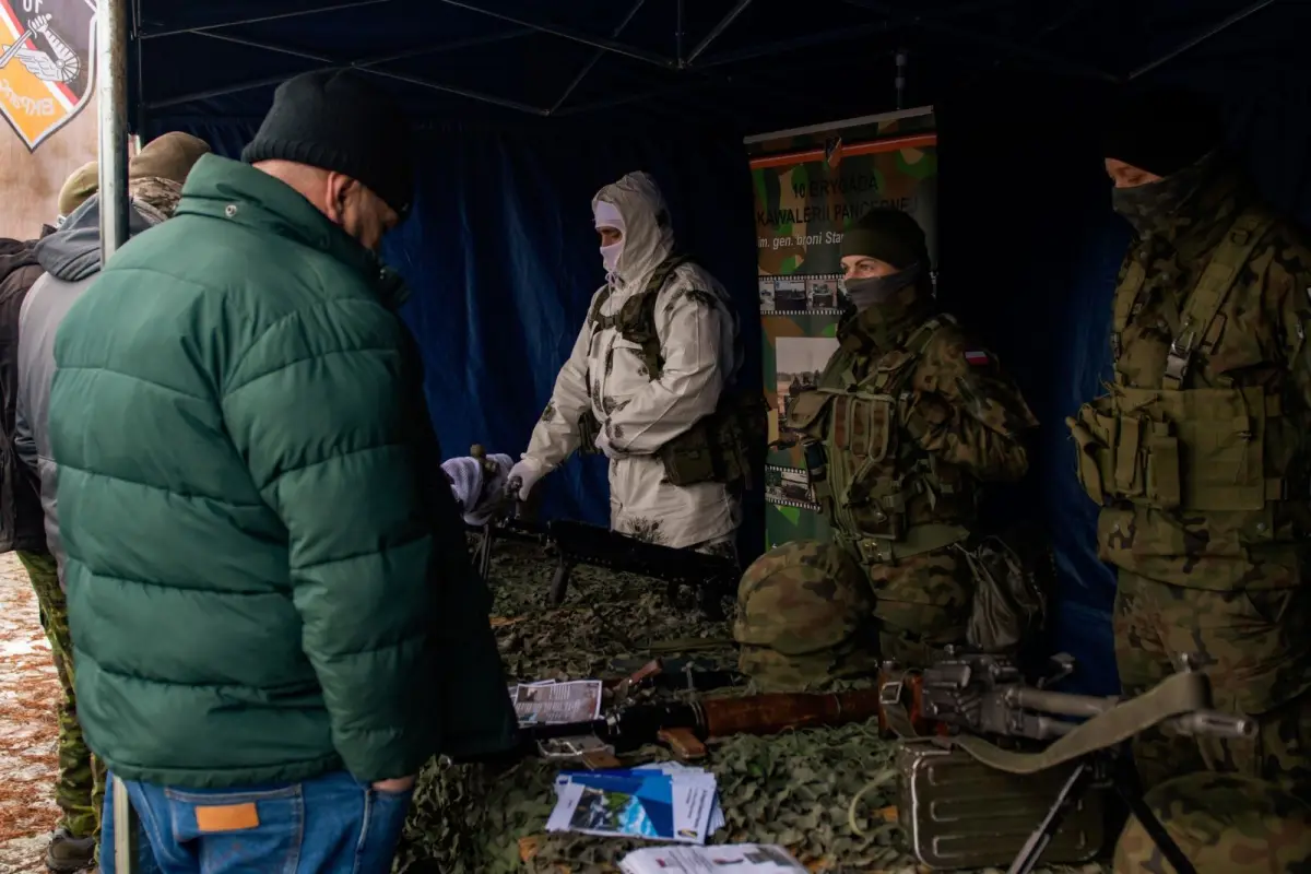 Урочистість у 10-й Бронекавалерійській бригаді в Świętoszów