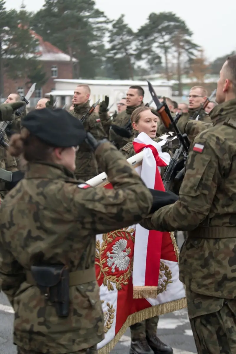 Uroczystość w 10 Brygadzie Kawalerii Pancernej w Świętoszowie