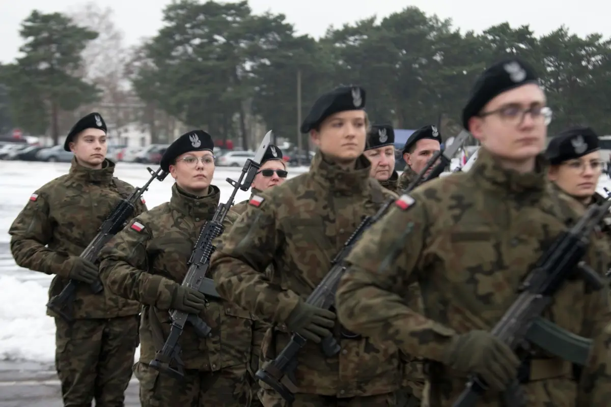 Uroczystość w 10 Brygadzie Kawalerii Pancernej w Świętoszowie