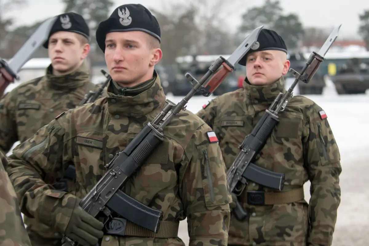 Uroczystość w 10 Brygadzie Kawalerii Pancernej w Świętoszowie