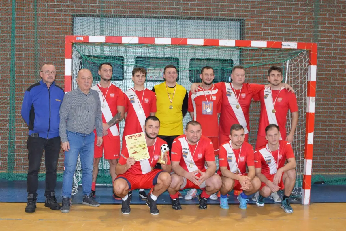 Święto futbolu w Gromadce