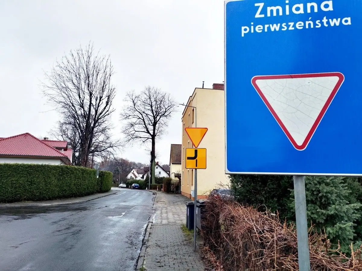 Zmiana organizacji ruchu na skrzyżowaniu Bobrowej z Masarską