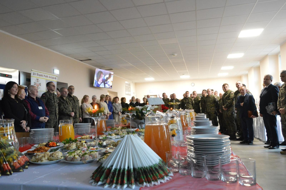 Wigilia w 23 Śląskim Pułku Artylerii w Bolesławcu
