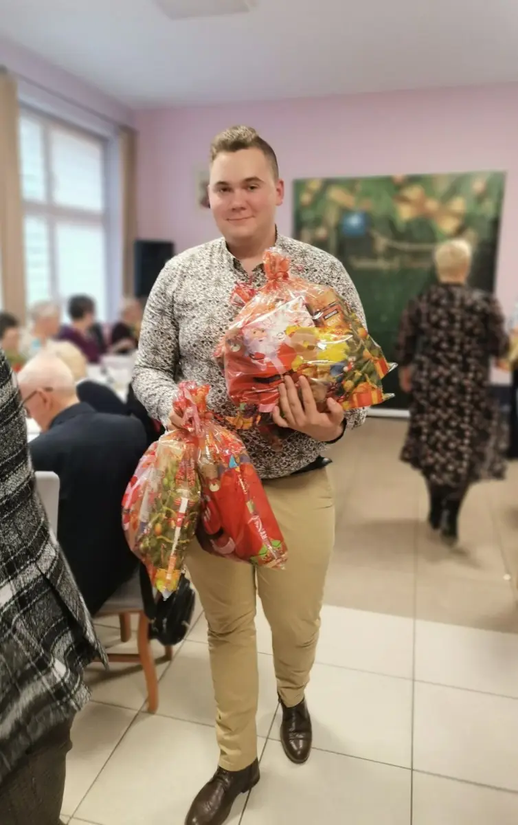 Seniorzy na spotkaniu opłatkowym