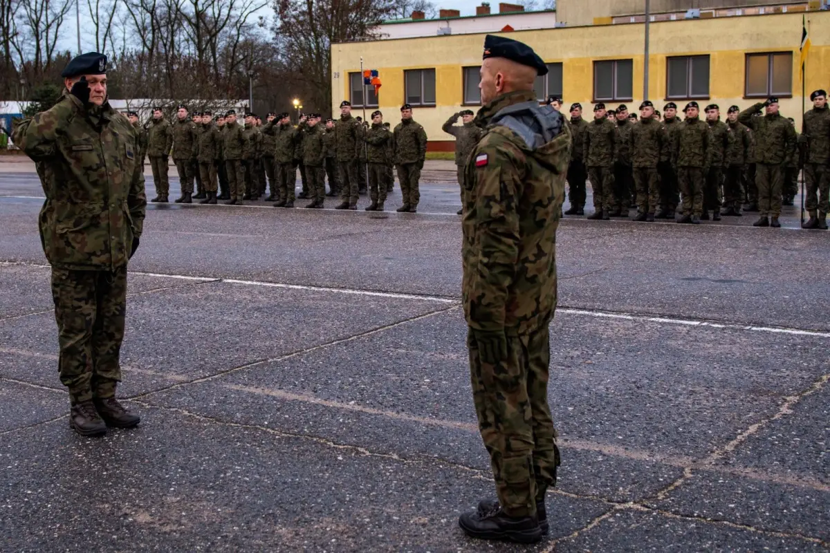 Uroczystość w 10 Brygadzie Kawalerii Pancernej w Świętoszowie