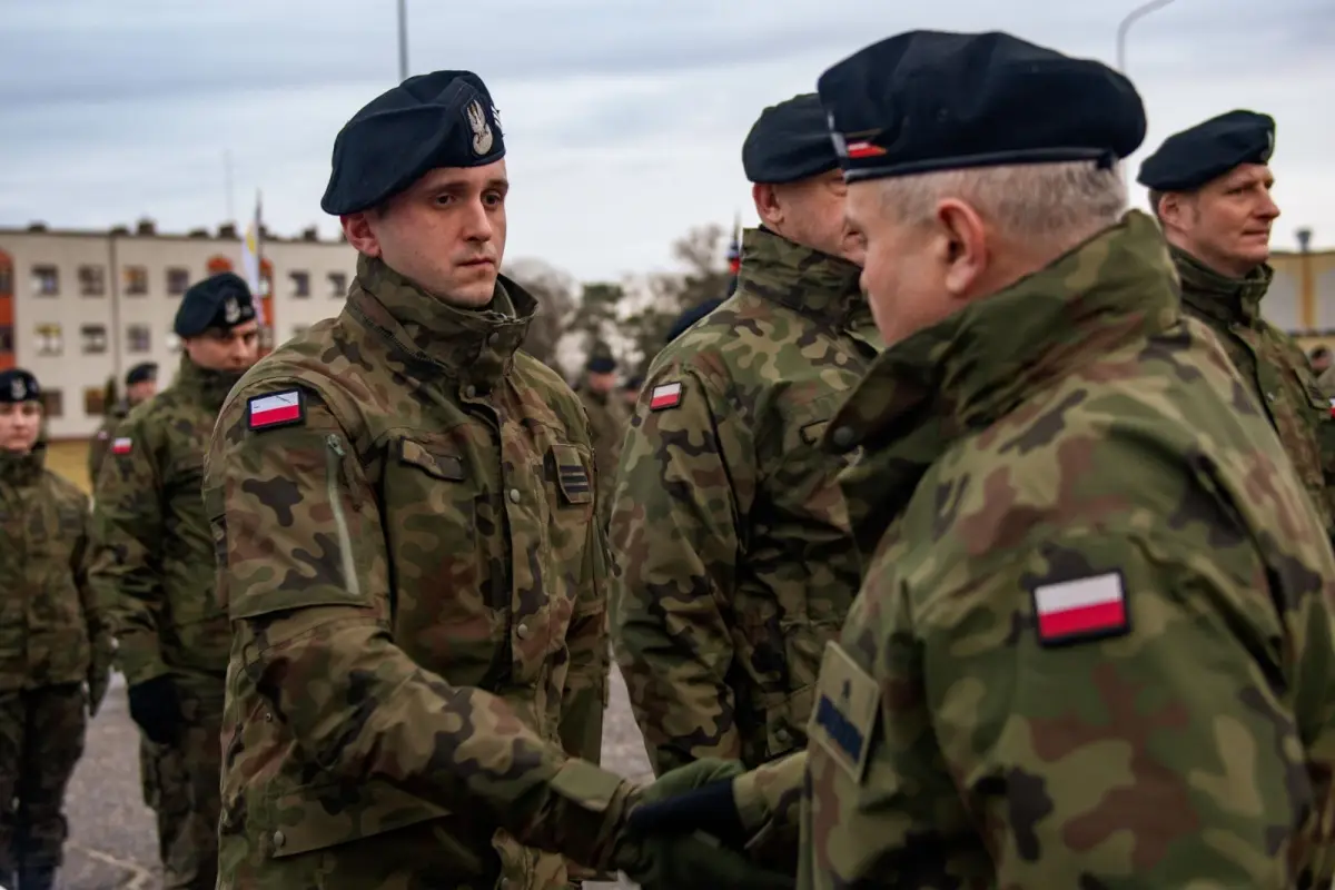 Uroczystość w 10 Brygadzie Kawalerii Pancernej w Świętoszowie