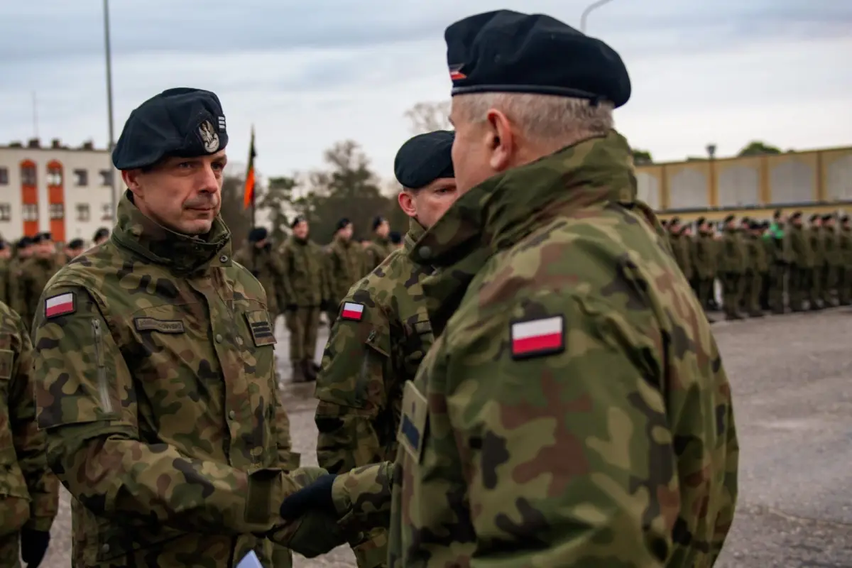 Uroczystość w 10 Brygadzie Kawalerii Pancernej w Świętoszowie