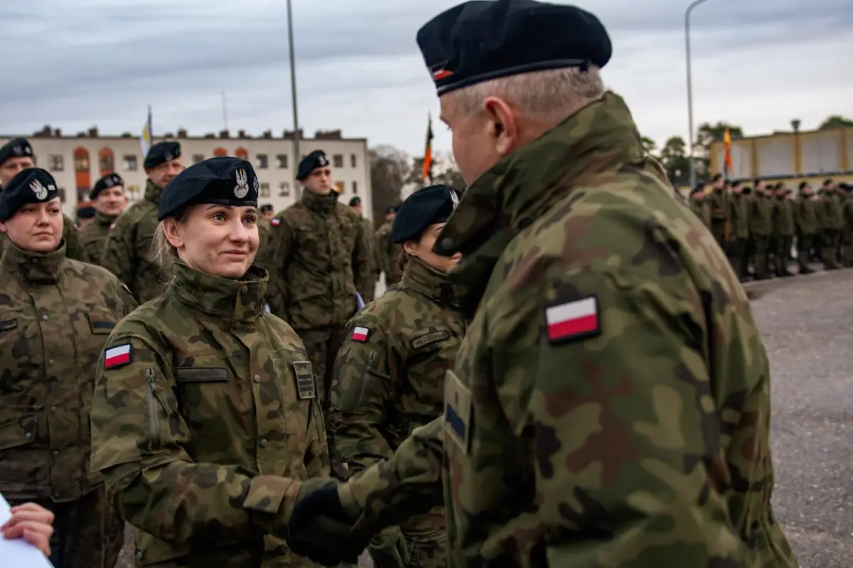 Uroczystość w 10 Brygadzie Kawalerii Pancernej w Świętoszowie