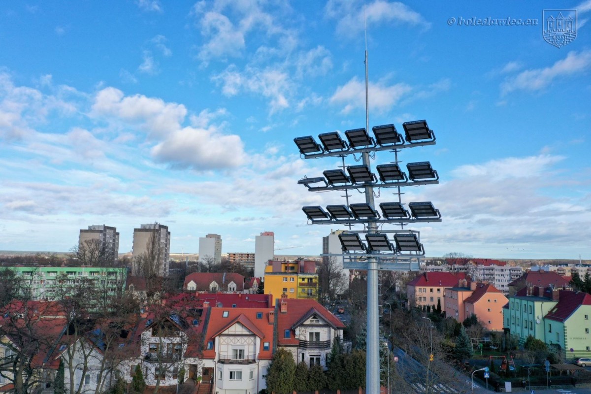Intensywne prace budowlane na stadionie miejskim w Bolesławcu
