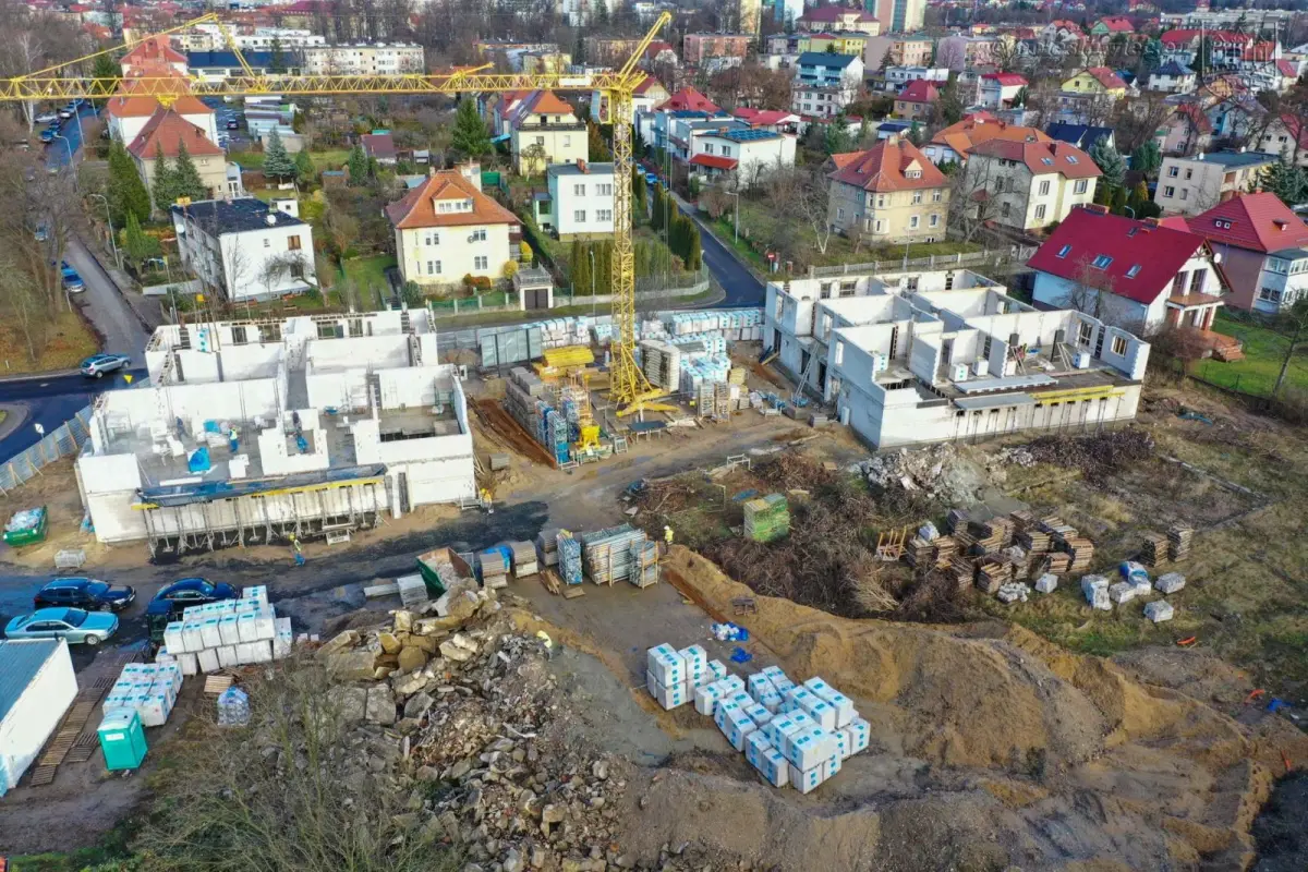 Nowe mieszkania powstają przy ulicy Zwycięstwa w Bolesławcu