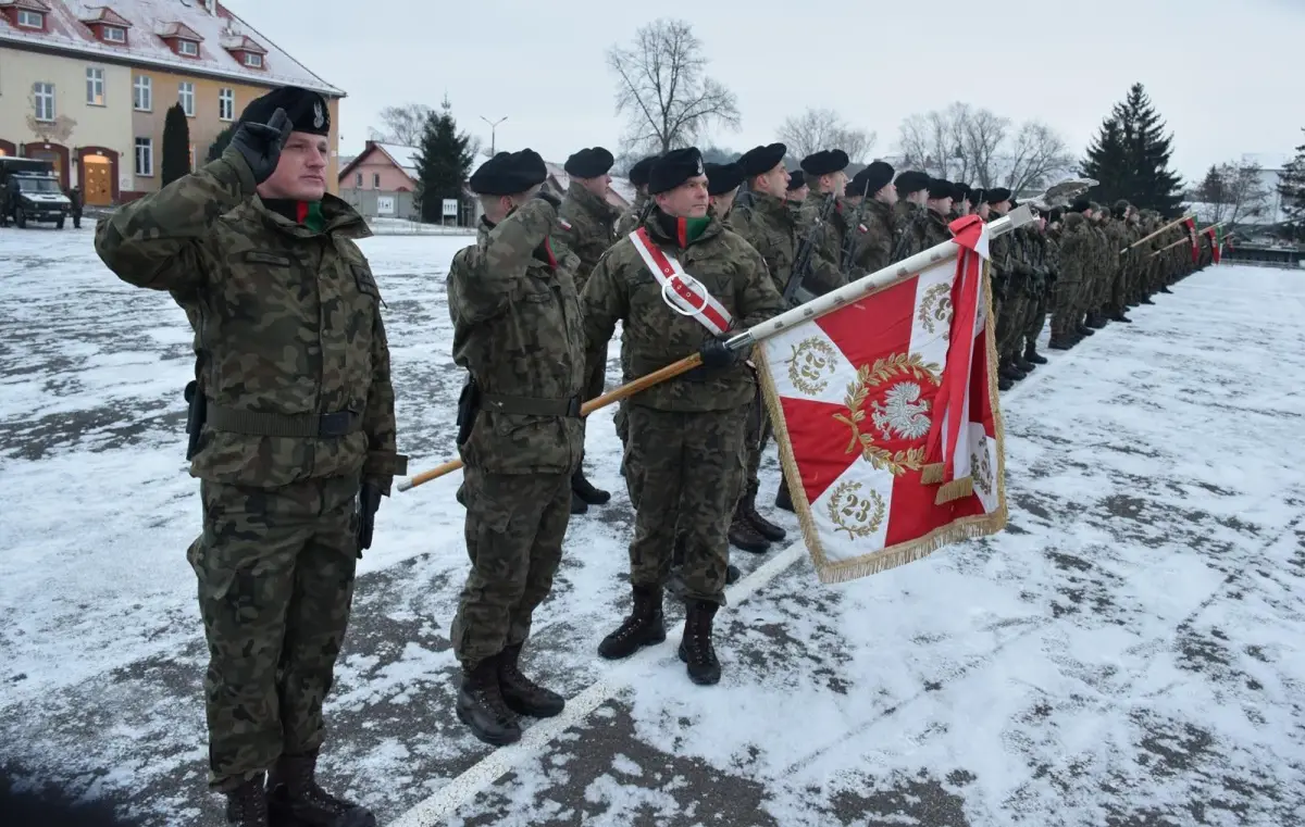 Uroczystość w 23 Śląskim Pułku Artylerii w Bolesławcu
